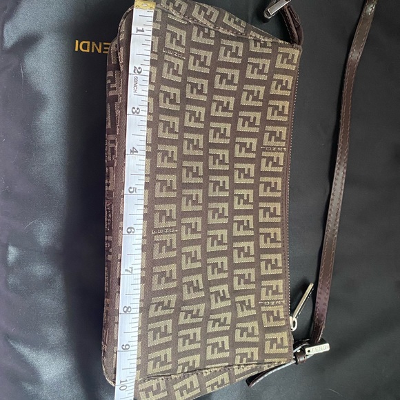 Fendi Vintage Shoulder Bag - Picture 11 of 16